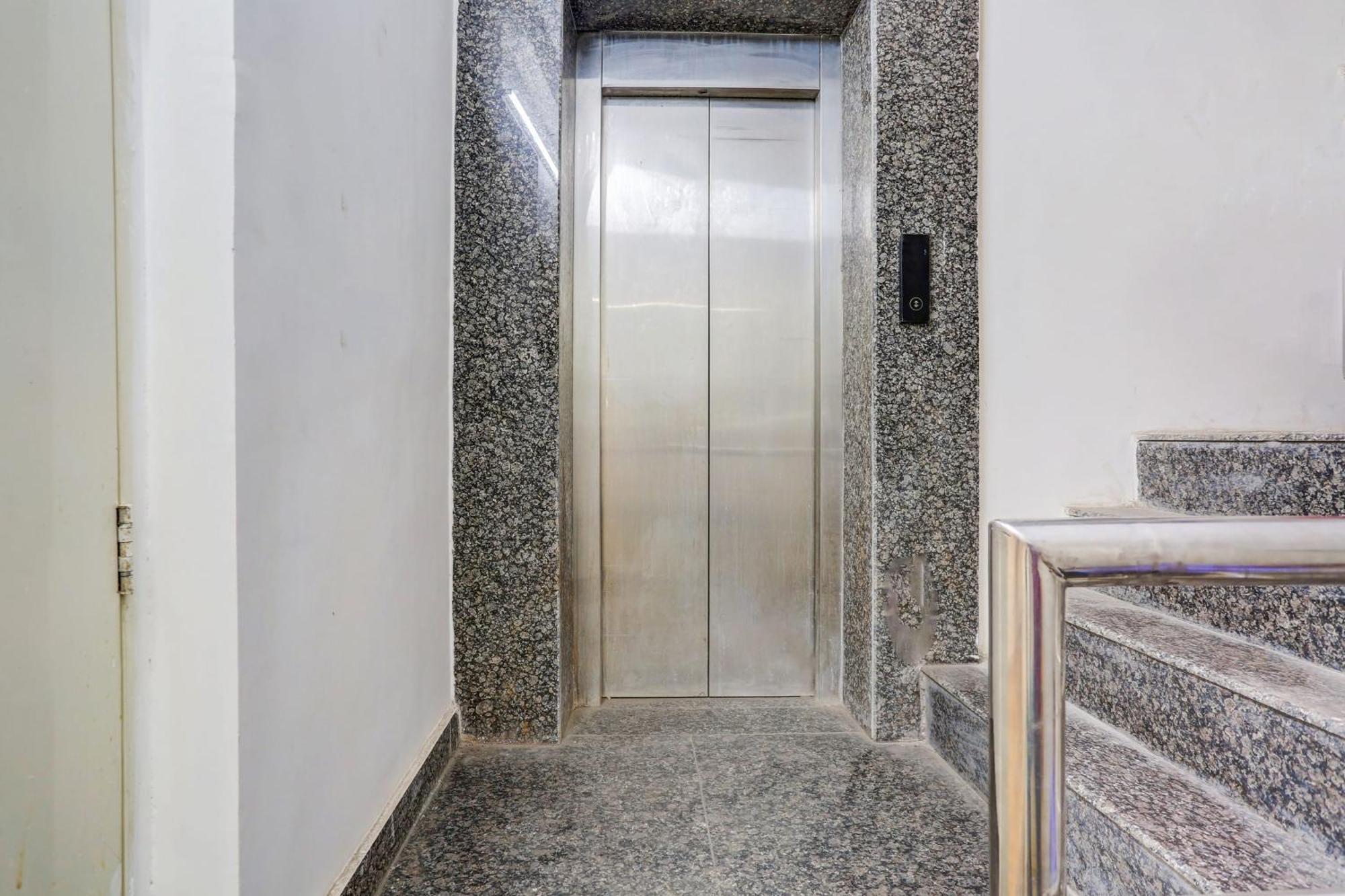 דלהי Super Hotel O Rohini Sector 20 Formerly Yellow Saffron מראה חיצוני תמונה
